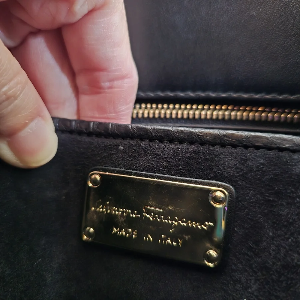๐ Salvatore Ferragamo Authentic Black Python Bag - Picture 11 of 15
